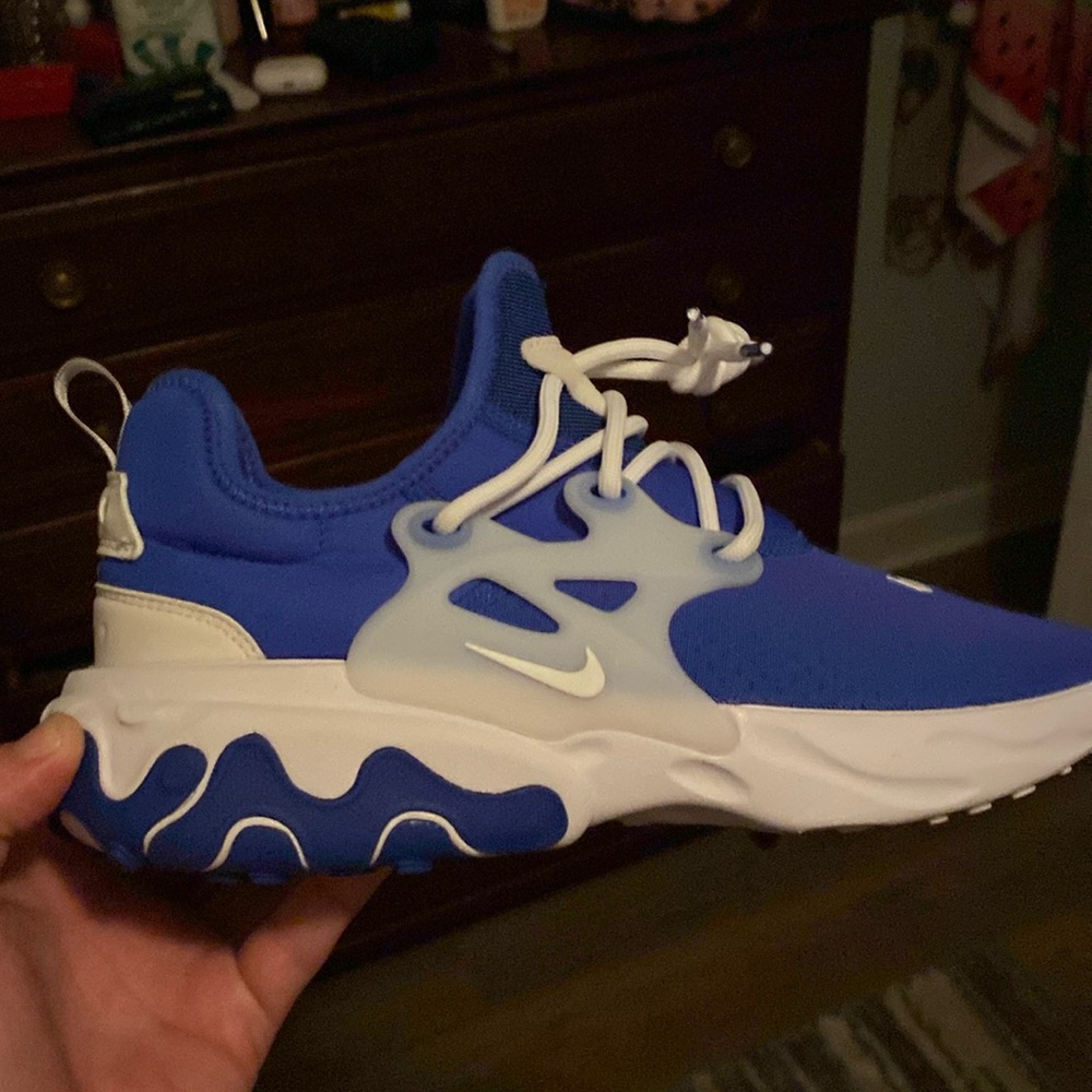 Nike shoes